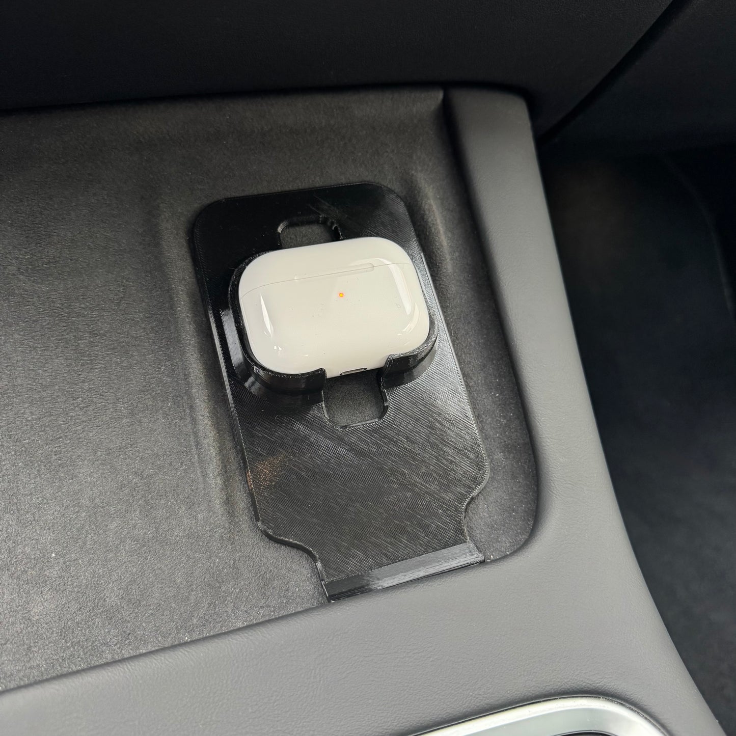 Halter für AirPods Pro in Tesla Wireless Charger